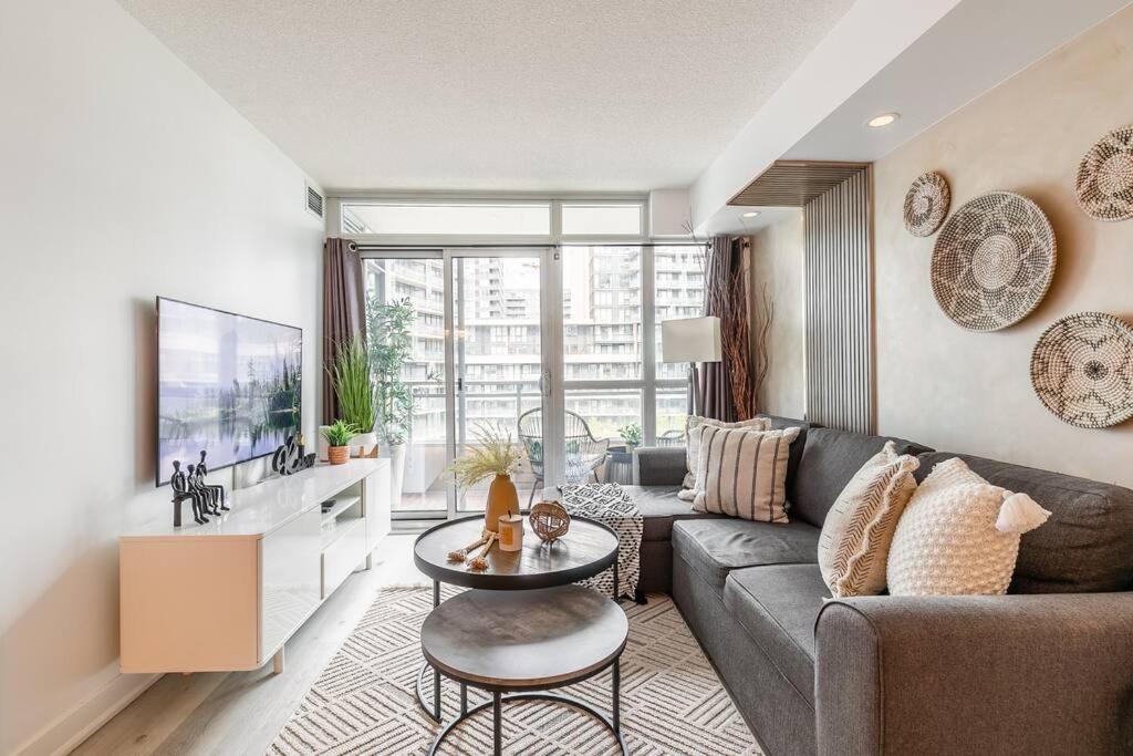 Luxury Suite Downtown Toronto Near Cn Tower المظهر الخارجي الصورة