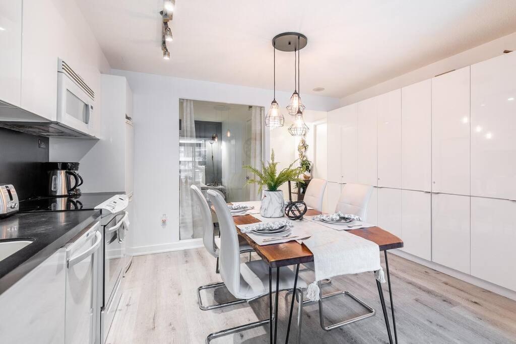 Luxury Suite Downtown Toronto Near Cn Tower المظهر الخارجي الصورة