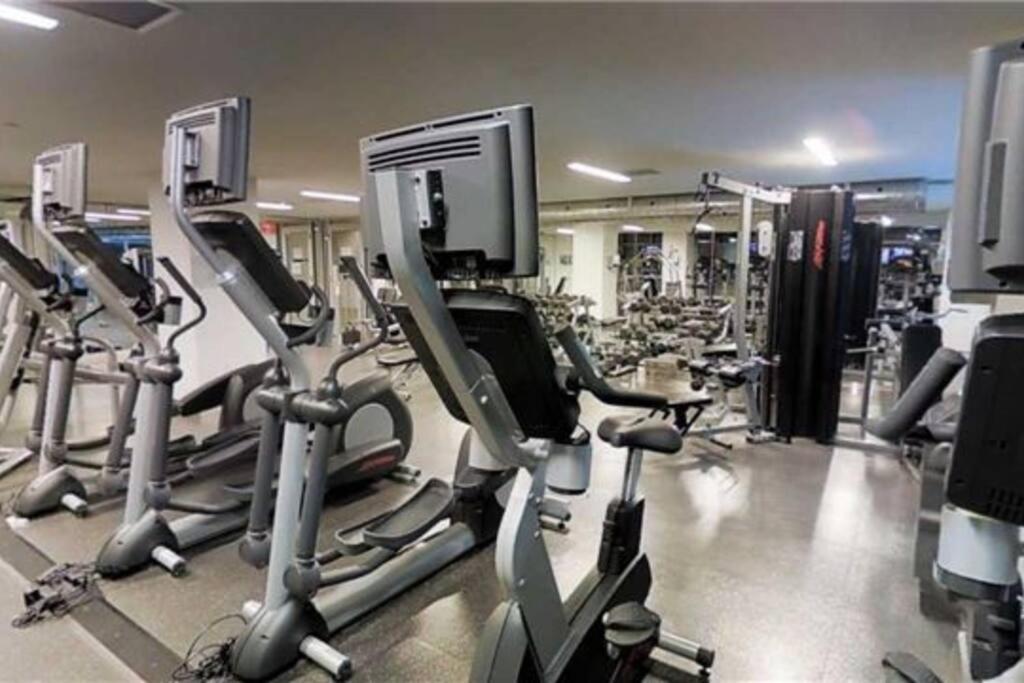 Luxury Suite Downtown Toronto Near Cn Tower المظهر الخارجي الصورة