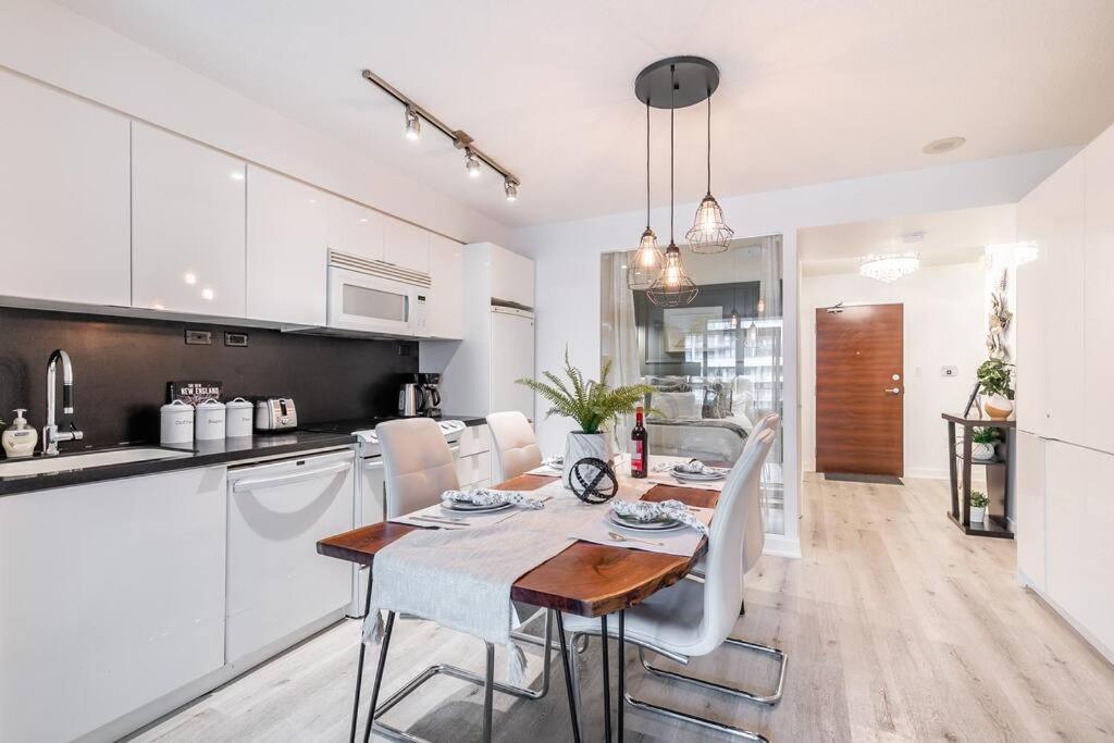 Luxury Suite Downtown Toronto Near Cn Tower المظهر الخارجي الصورة