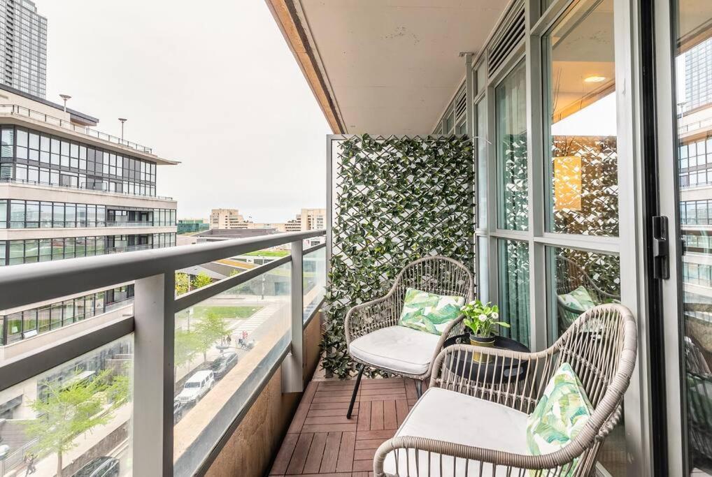 Luxury Suite Downtown Toronto Near Cn Tower المظهر الخارجي الصورة