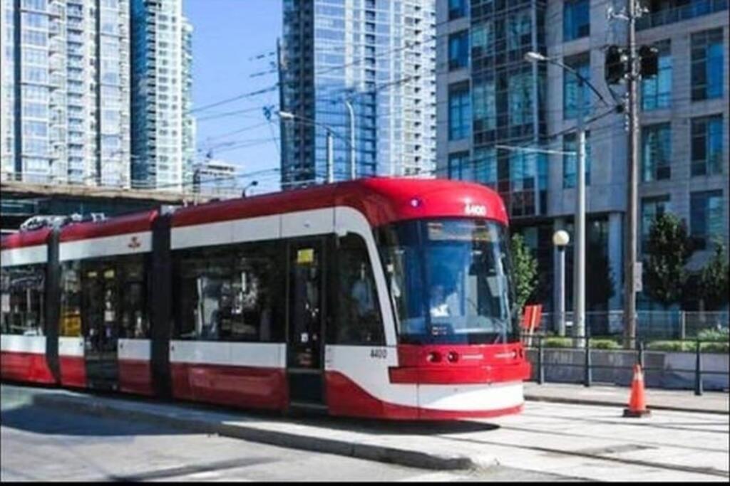 Luxury Suite Downtown Toronto Near Cn Tower المظهر الخارجي الصورة